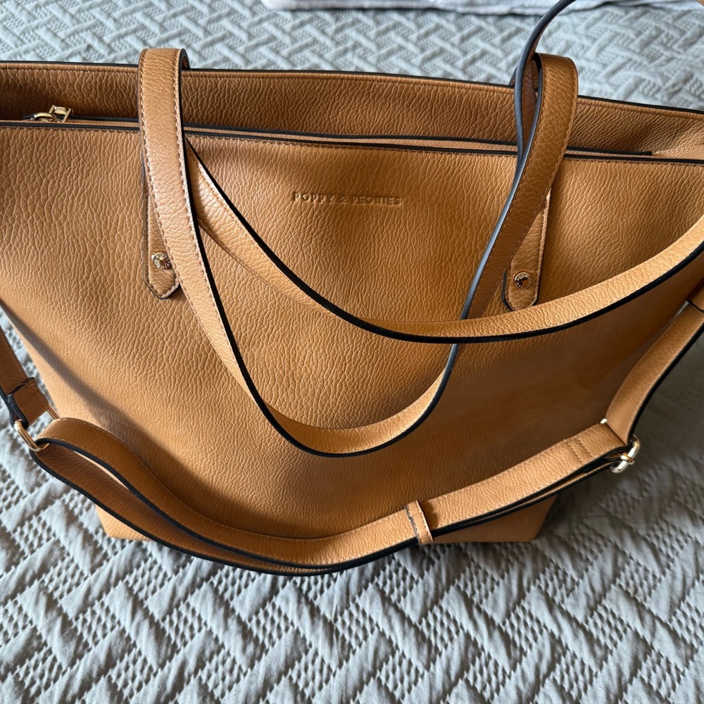 Poppy & Peonies Go Getter Tote in Congnac never used